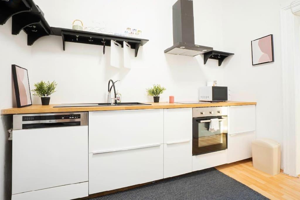 Cozy Flat - 10Min To City Center ! Wien Exteriör bild